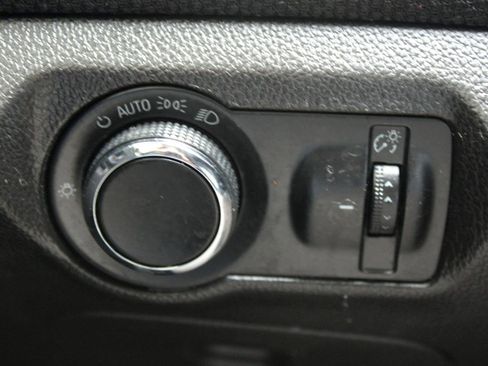 Used 2016 Chevrolet Cruze LT image 24