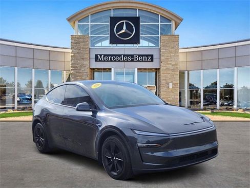 Used 2026 Tesla Model Y AWD image 6