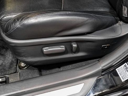 Used 2010 Toyota Camry SE FWD image 35
