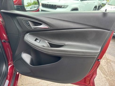 Used 2023 Buick Encore GX Select w/ Sport Touring Package FWD image 25