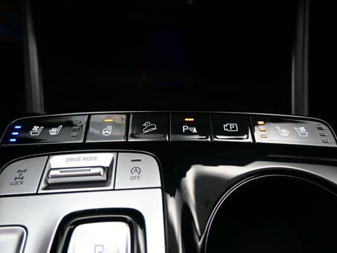 Certified 2023 Hyundai Tucson Limited AWD/4WD image 22