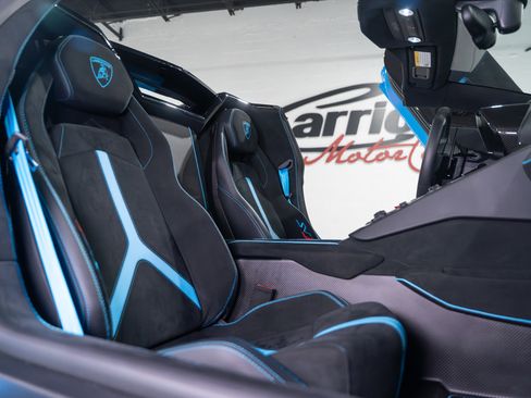 Used 2021 Lamborghini Aventador SVJ image 26