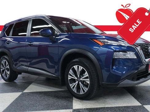 Used 2022 Nissan Rogue SV w/ SV Premium Package FWD image 1