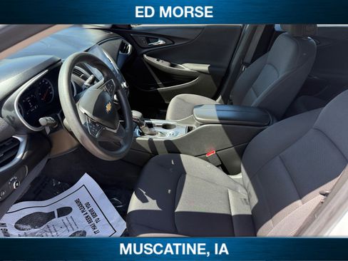 Used 2024 Chevrolet Malibu LT FWD image 9