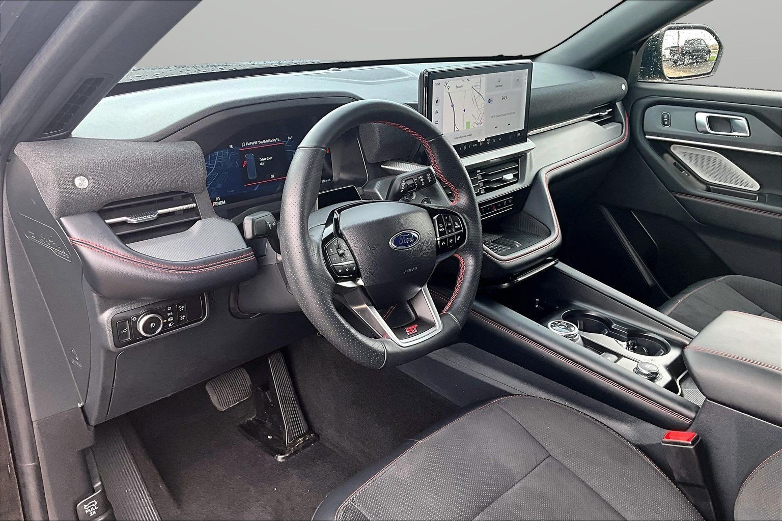Used 2025 Ford Explorer ST RWD image 21