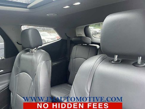 Used 2020 Buick Enclave Essence w/ Sport Touring Edition AWD/4WD image 4