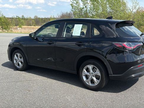 Used 2024 Honda HR-V LX image 9