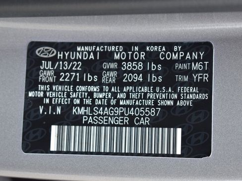 Used 2023 Hyundai Elantra SEL w/ Convenience Package FWD image 34