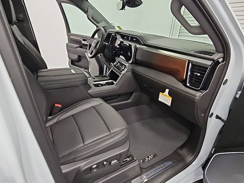 New 2026 GMC Sierra 2500 Denali w/ Denali Reserve Package image 38