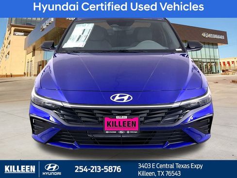 Used 2025 Hyundai Elantra Sport FWD image 2