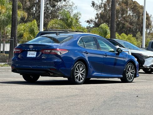 Used 2023 Toyota Camry XLE w/ Navigation Package FWD image 5
