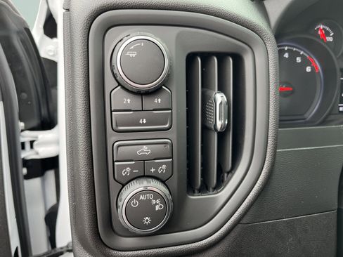 New 2026 Chevrolet Silverado 2500 Custom w/ Custom Convenience Package image 28