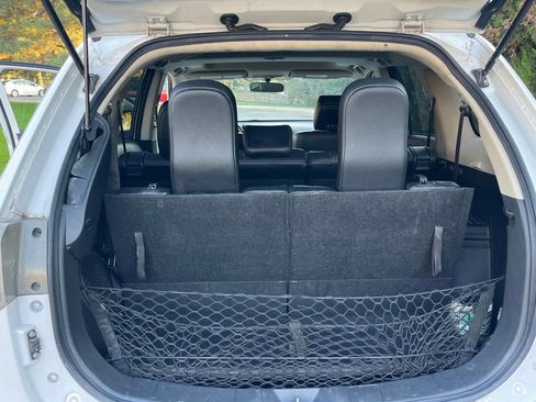 Used 2015 Mitsubishi Outlander SE image 16