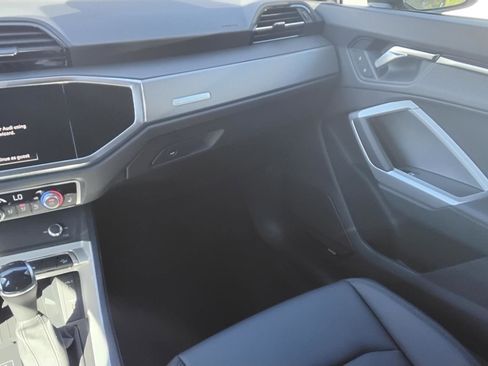 New 2025 Audi Q3 2.0T Premium image 20
