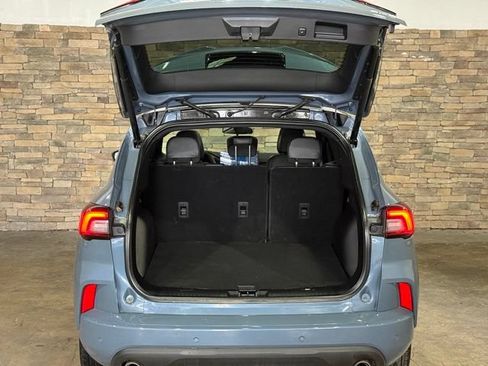 Used 2023 Ford Escape ST-Line w/ Tech Pack #1 AWD/4WD image 8