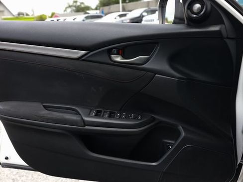Used 2018 Honda Civic Si image 45