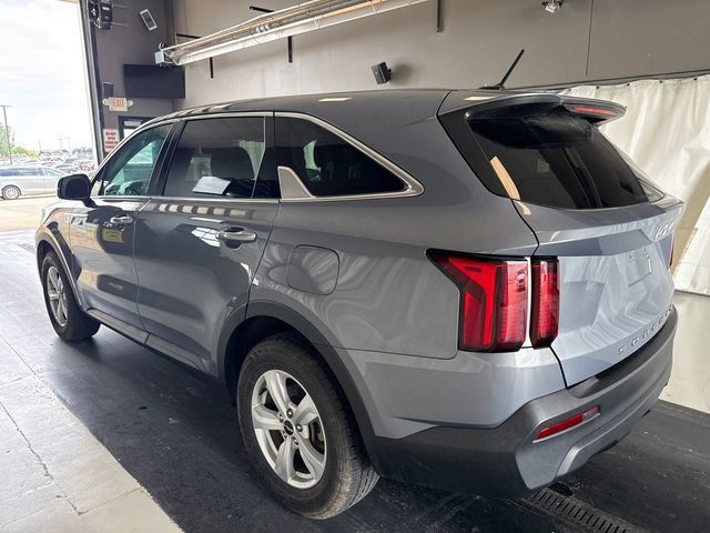 Used 2022 Kia Sorento LX FWD image 5