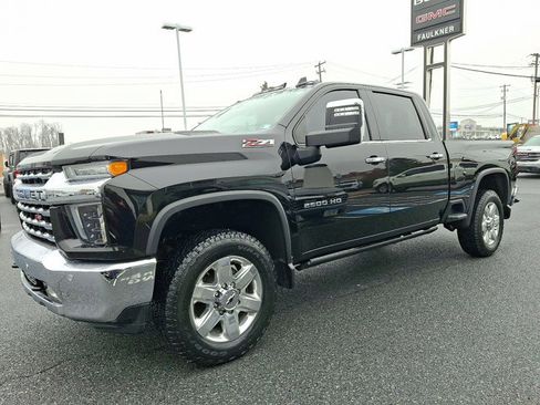 Used 2021 Chevrolet Silverado 2500 LTZ w/ LTZ Plus Package image 3