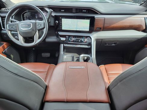 Used 2024 GMC Sierra 2500 Denali Ultimate w/ Max Trailering Package image 2