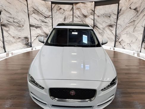 Used 2018 Jaguar XE Portfolio RWD image 4