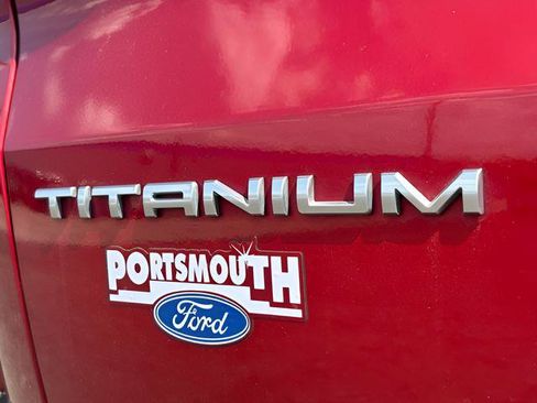 Used 2022 Ford Escape Titanium AWD/4WD image 19