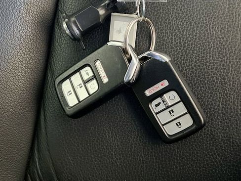 Used 2022 Honda Pilot EX-L image 32