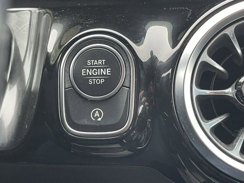 Used 2023 Mercedes-Benz GLA 250 4MATIC image 31