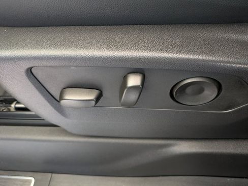 Used 2025 GMC Sierra 3500 AT4 image 20