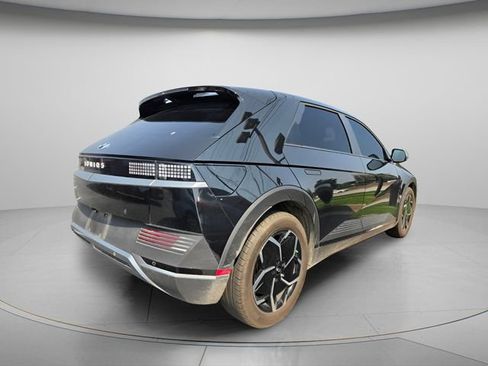 Certified 2024 Hyundai Ioniq 5 SE RWD image 5