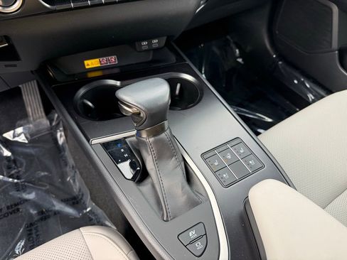 Used 2023 Lexus UX 250h AWD w/ Accessory Package (Z2) image 13