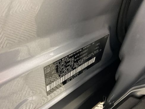 Used 2023 Toyota RAV4 LE AWD/4WD image 28