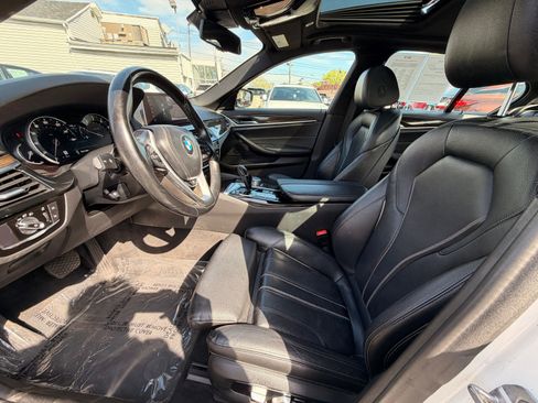 Used 2019 BMW 530i xDrive w/ Convenience Package AWD/4WD image 20
