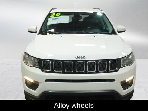 Used 2020 Jeep Compass Latitude w/ Cold Weather Group AWD/4WD image 11