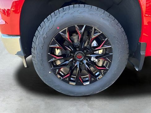 New 2025 Chevrolet Silverado 1500 LT w/ Z71 Off-Road Package AWD/4WD image 33
