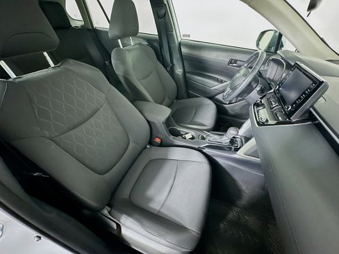 Used 2022 Toyota Corolla Cross LE FWD image 31