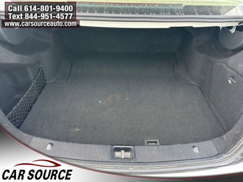 Used 2010 Mercedes-Benz C 300 4MATIC Sedan image 10