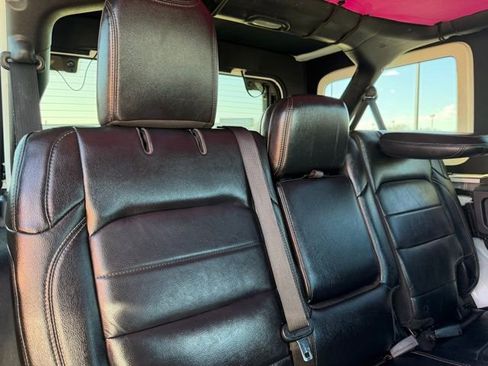 Used 2018 Jeep Wrangler Unlimited Sahara w/ Quick Order Package 24M Moab image 14