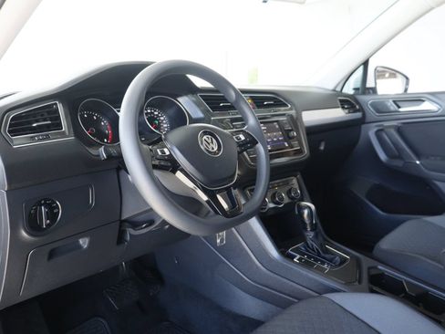 Used 2018 Volkswagen Tiguan S w/ Front Fog Lights Package FWD image 8