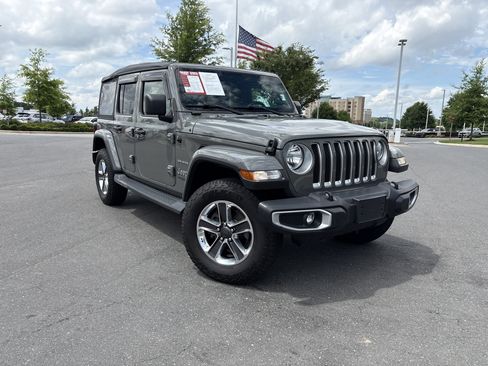 Used 2020 Jeep Wrangler Unlimited Sahara AWD/4WD image 2