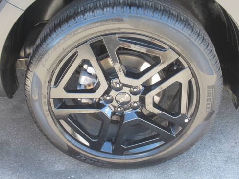 Used 2025 Kia Telluride EX X-Line AWD/4WD image 5