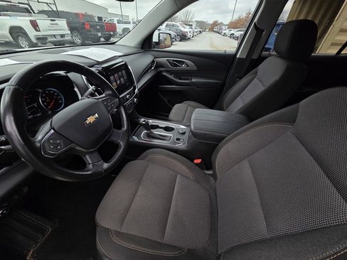 Used 2019 Chevrolet Traverse LT image 9