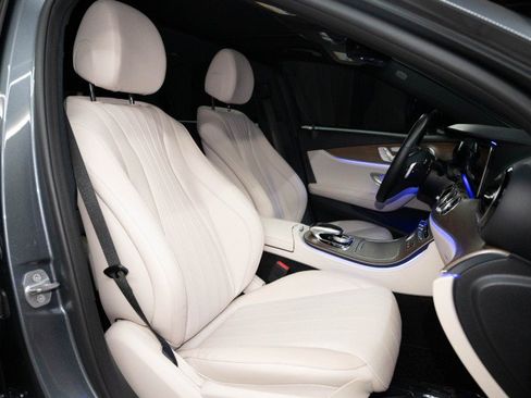 Used 2018 Mercedes-Benz E 300 image 12