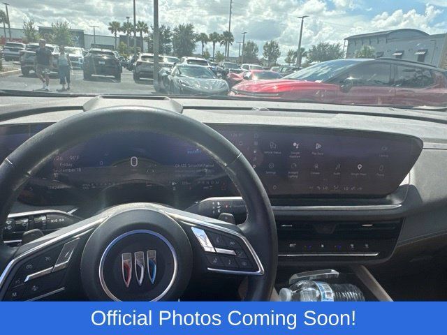 Certified 2024 Buick Envision Preferred AWD/4WD image 4