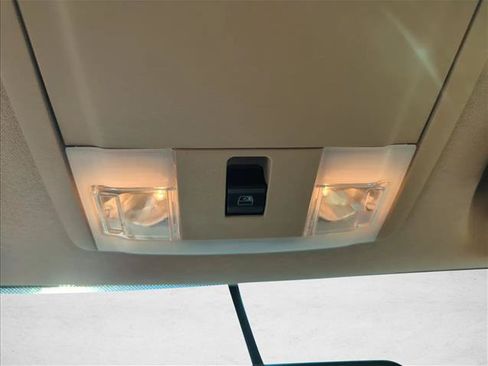 Used 2011 Ford F250 Lariat w/ Lariat Interior Pkg AWD/4WD image 19