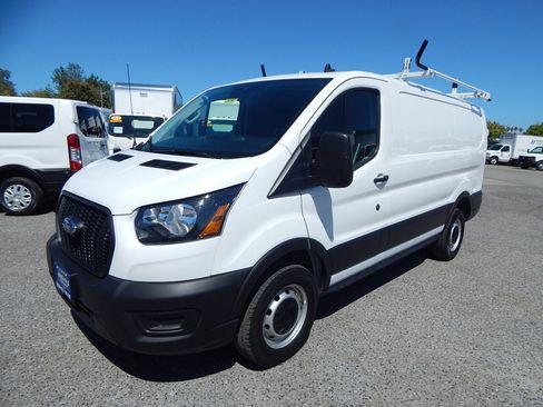 Used 2025 Ford Transit 250 Low Roof RWD image 1