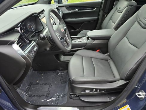 Used 2025 Cadillac XT5 Premium Luxury w/ Technology Package image 22