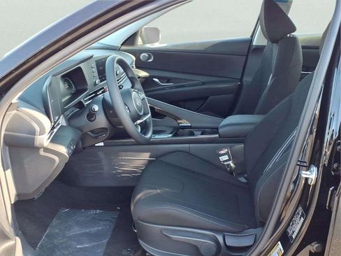New 2026 Hyundai Elantra Hybrid FWD image 9