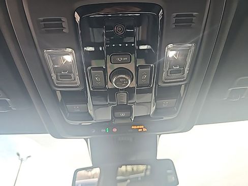 Used 2026 GMC Yukon XL Denali w/ Sun & Power Step Package AWD/4WD image 34