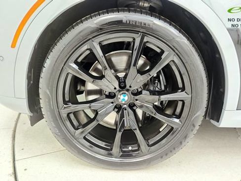 Used 2025 BMW X7 xDrive40i w/ Executive Package AWD/4WD image 77
