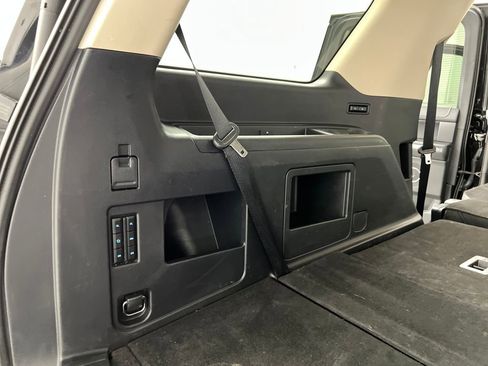 Used 2024 Ford Expedition XLT image 42